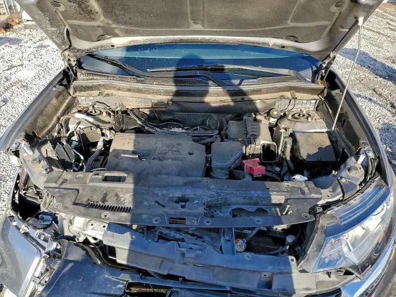 2016 MITSUBISHI OUTLANDER SE  