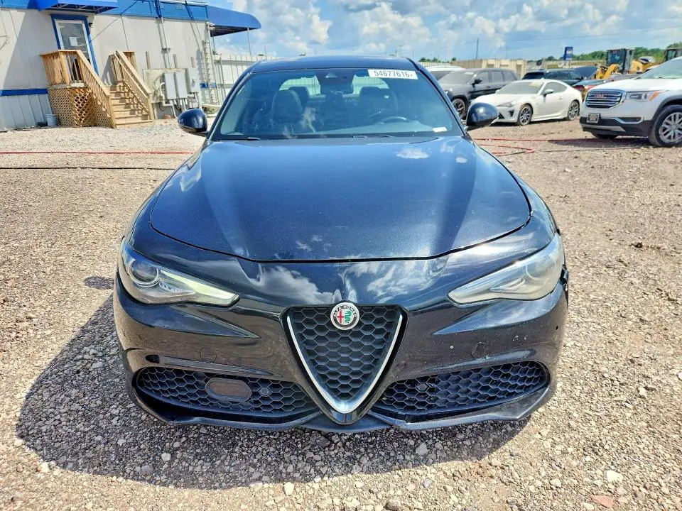 2022 ALFA ROMEO GIULIA SUPER  