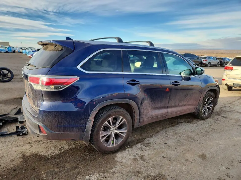 2016 TOYOTA HIGHLANDER XLE  
