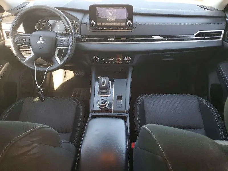 2022 MITSUBISHI OUTLANDER ES  