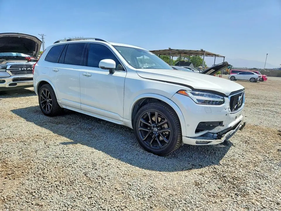 2018 VOLVO XC90 T6  