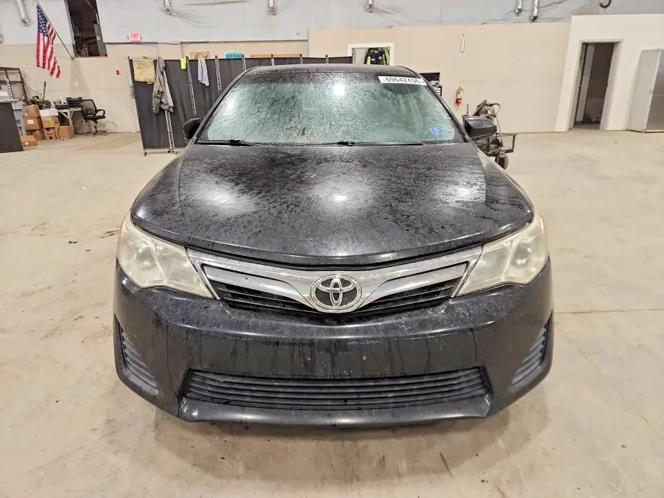 2012 TOYOTA CAMRY LE  