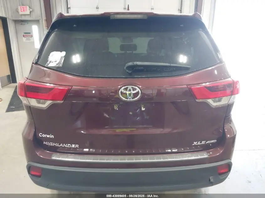 2017 TOYOTA HIGHLANDER XLE