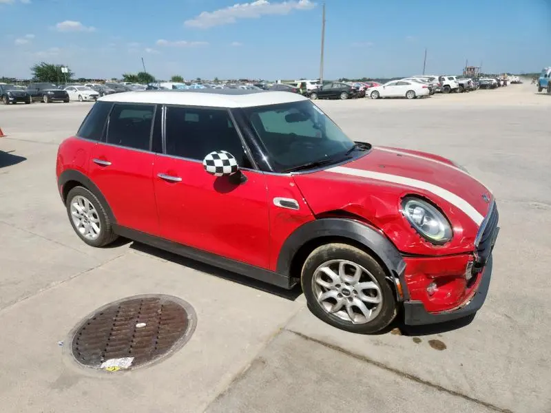 2019 MINI COOPER   