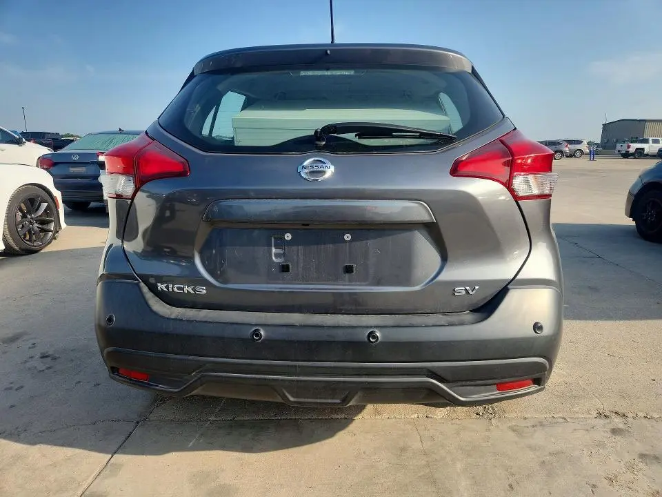2020 NISSAN KICKS SV  