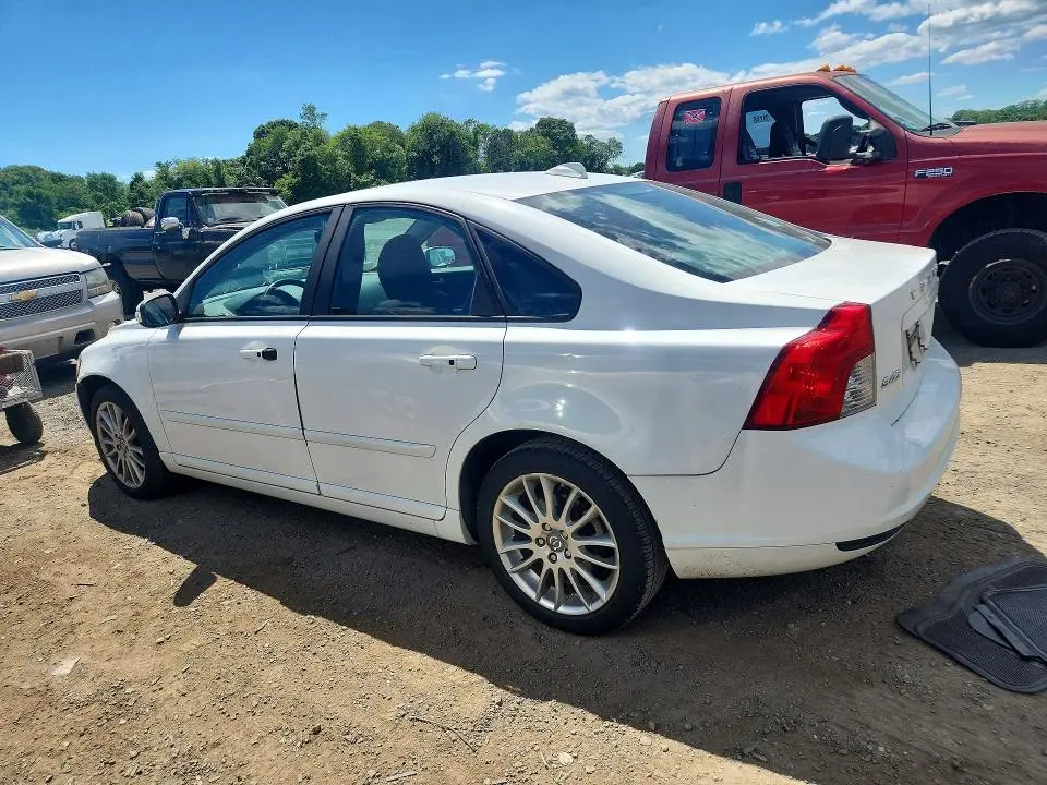 2010 VOLVO S40 2.4I  