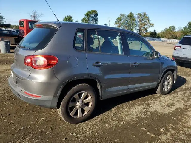 2010 VOLKSWAGEN TIGUAN SE  