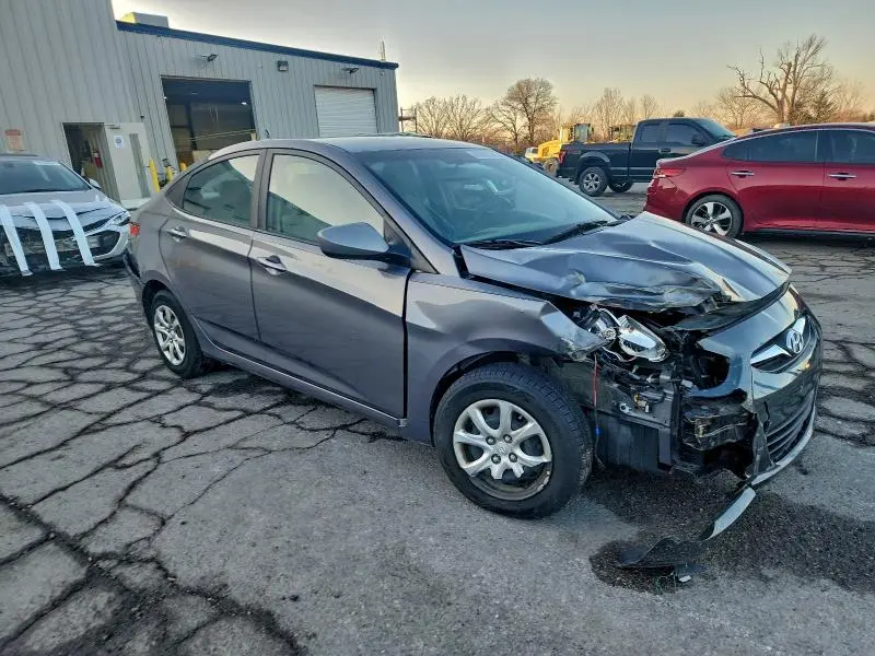2013 HYUNDAI ACCENT GLS  