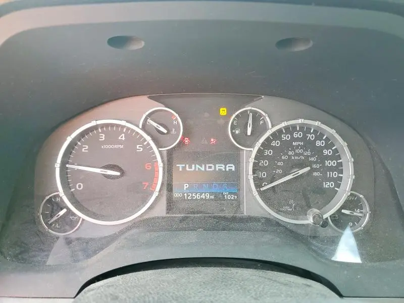 2017 TOYOTA TUNDRA CREWMAX SR5  