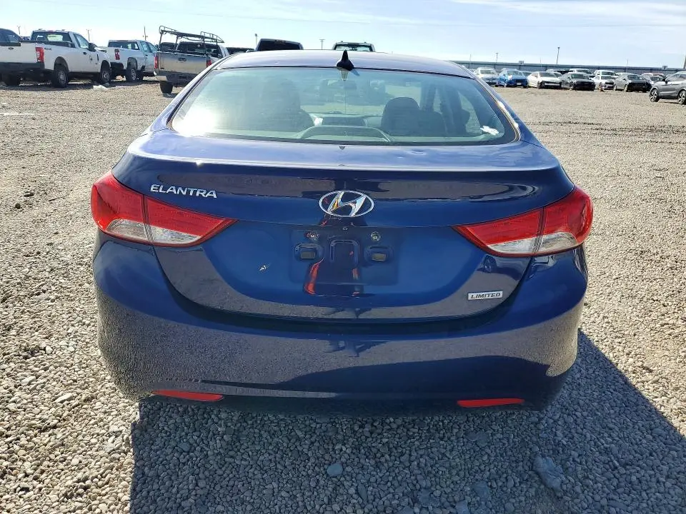 2013 HYUNDAI ELANTRA GLS  