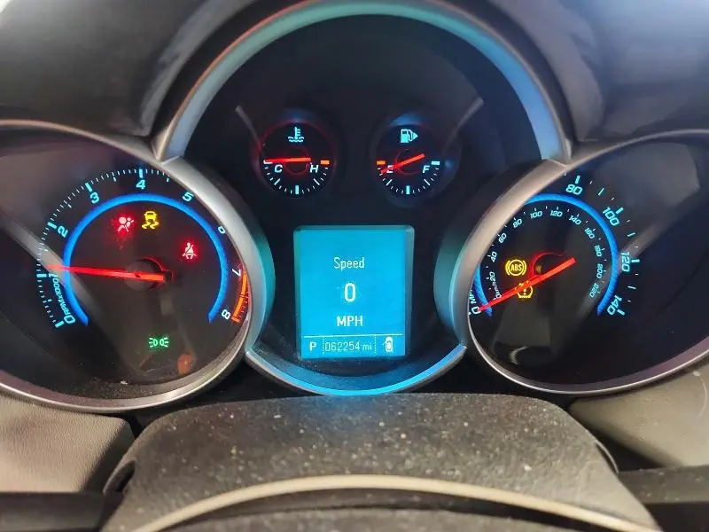 2012 CHEVROLET CRUZE LS  