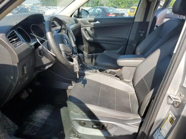 2020 VOLKSWAGEN TIGUAN SE  