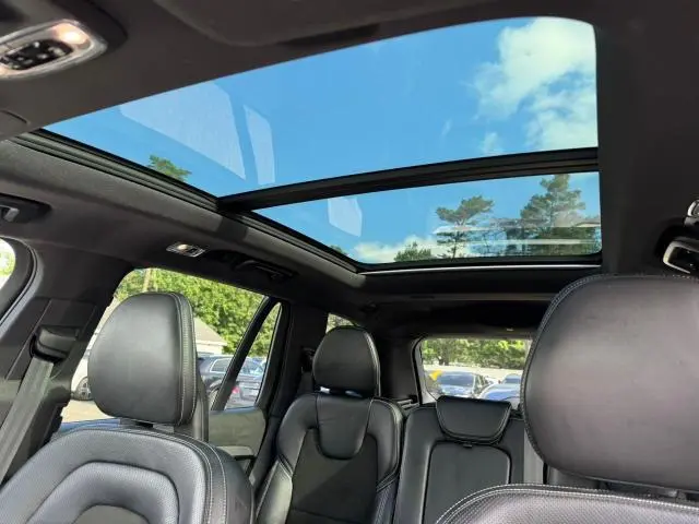 2018 VOLVO XC90 T5  