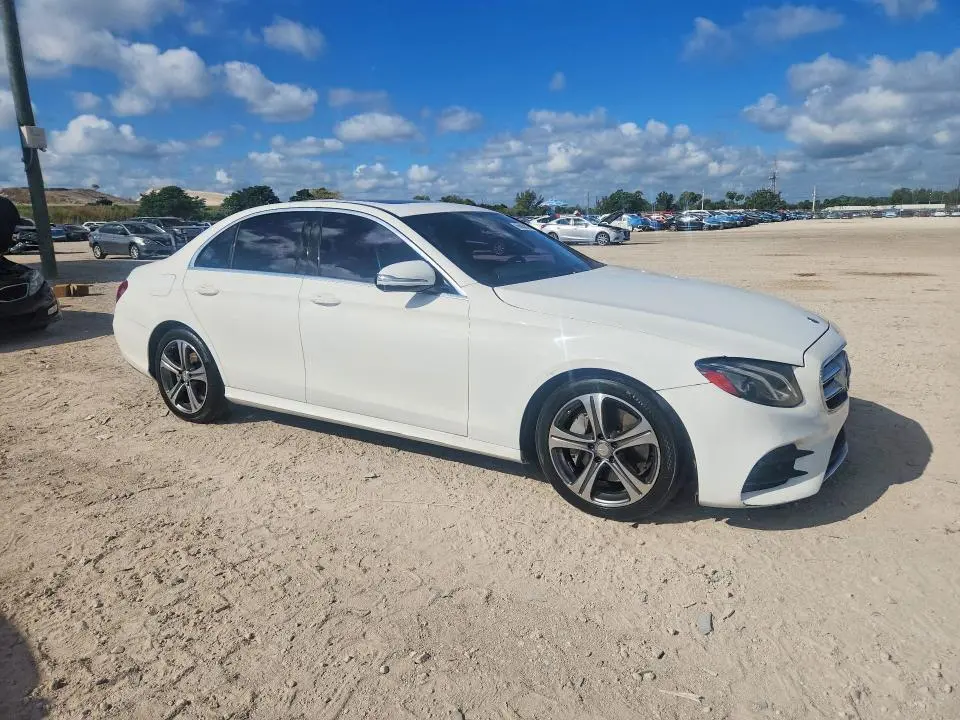 2017 MERCEDES-BENZ E 300  