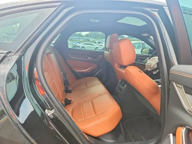 2021 JAGUAR XF R-DYNAMIC SE  