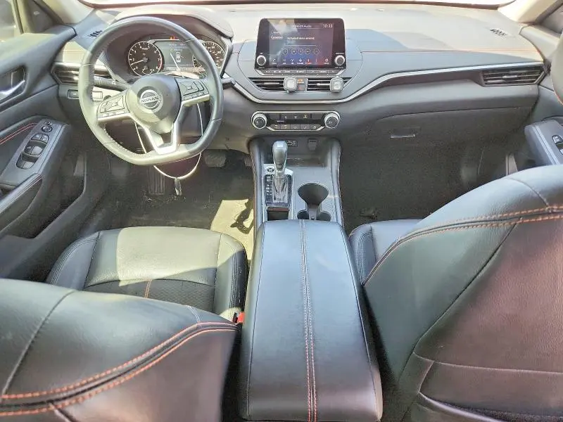 2022 NISSAN ALTIMA SR  