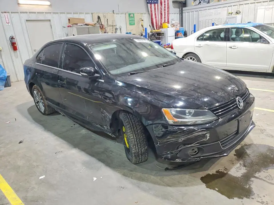 2013 VOLKSWAGEN JETTA TDI  