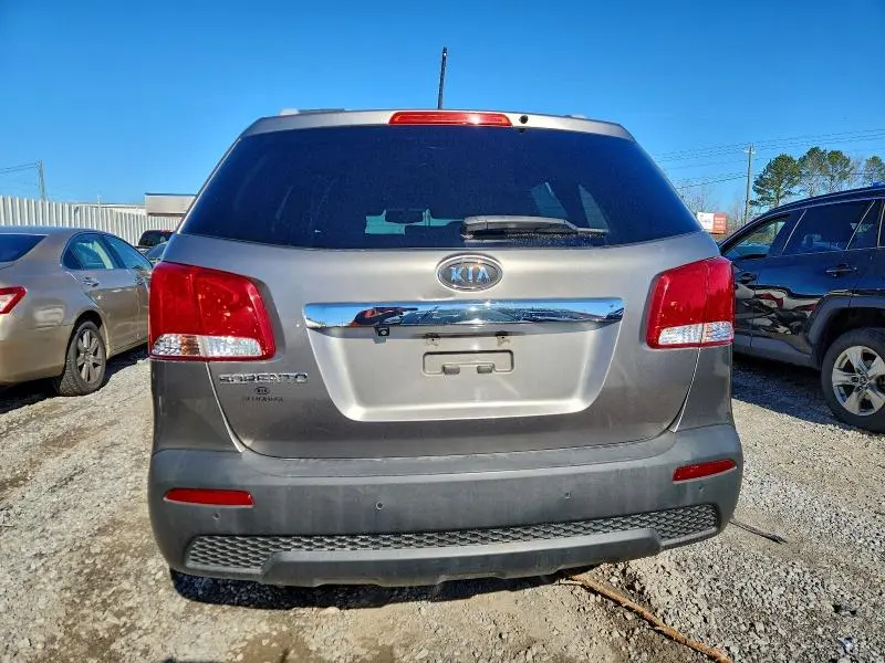 2012 KIA SORENTO BASE  