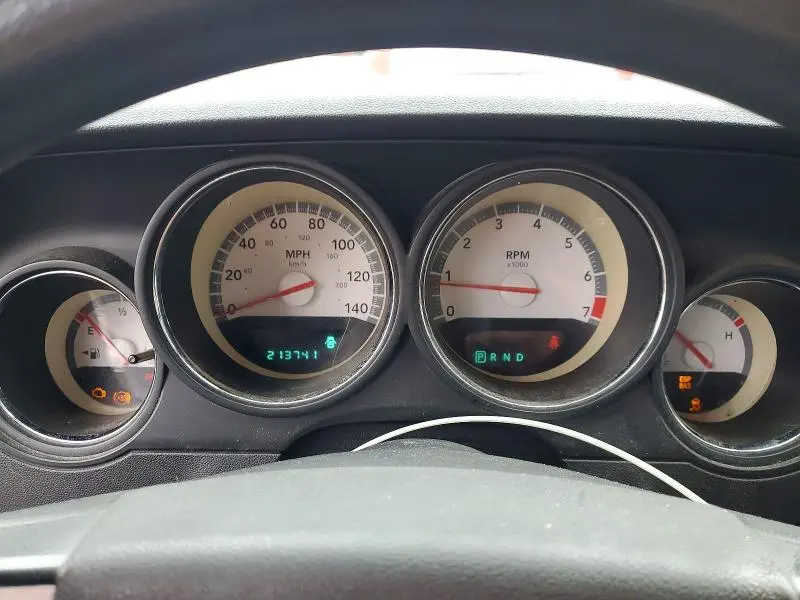 2010 DODGE CHALLENGER SE  