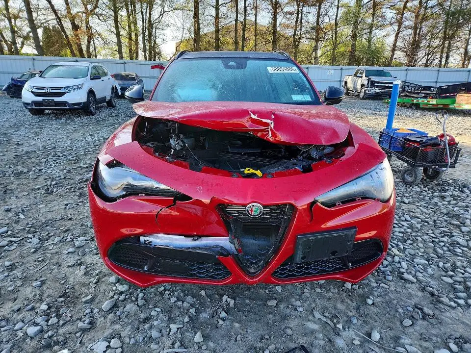 2024 ALFA ROMEO STELVIO TI  