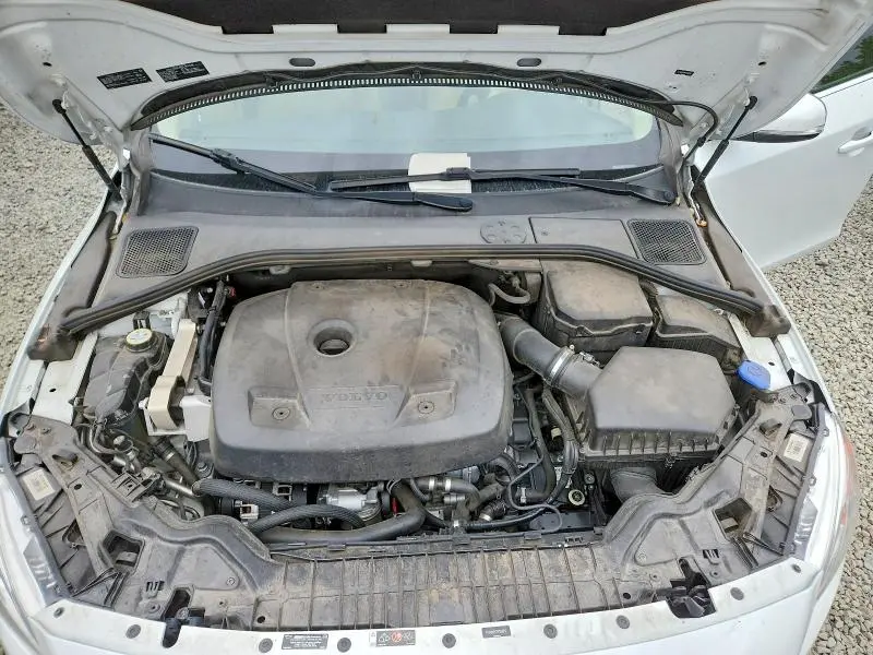 2015 VOLVO V60 PREMIER  