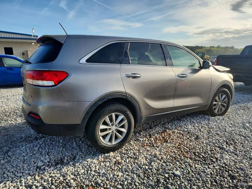 2017 KIA SORENTO L  