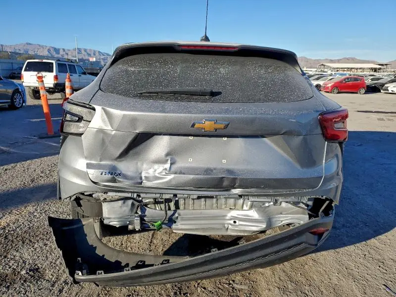 2024 CHEVROLET TRAX LS  