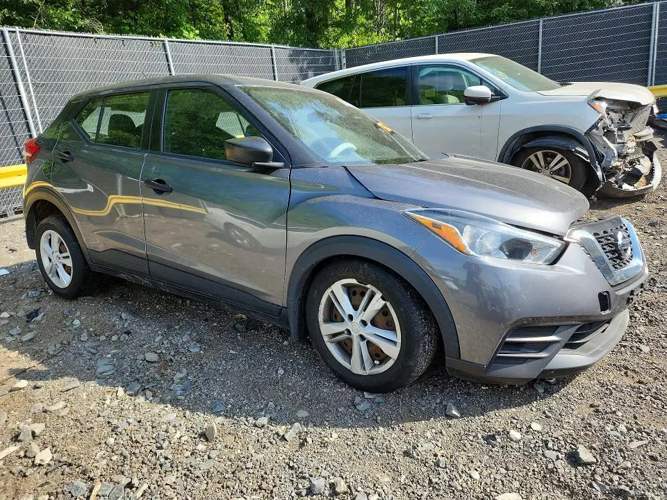 2020 NISSAN KICKS S  
