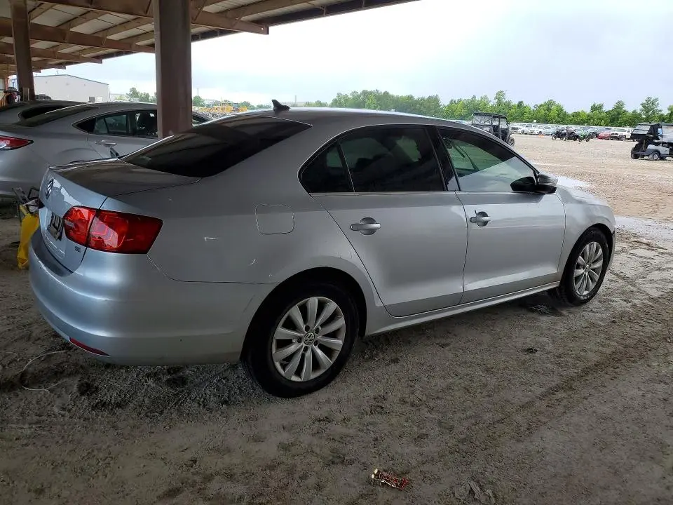 2014 VOLKSWAGEN JETTA SE  