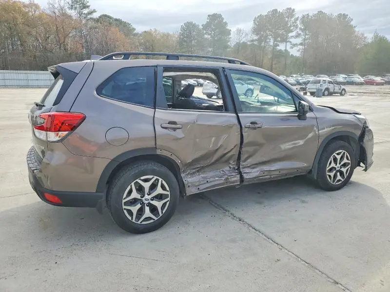 2023 SUBARU FORESTER PREMIUM  