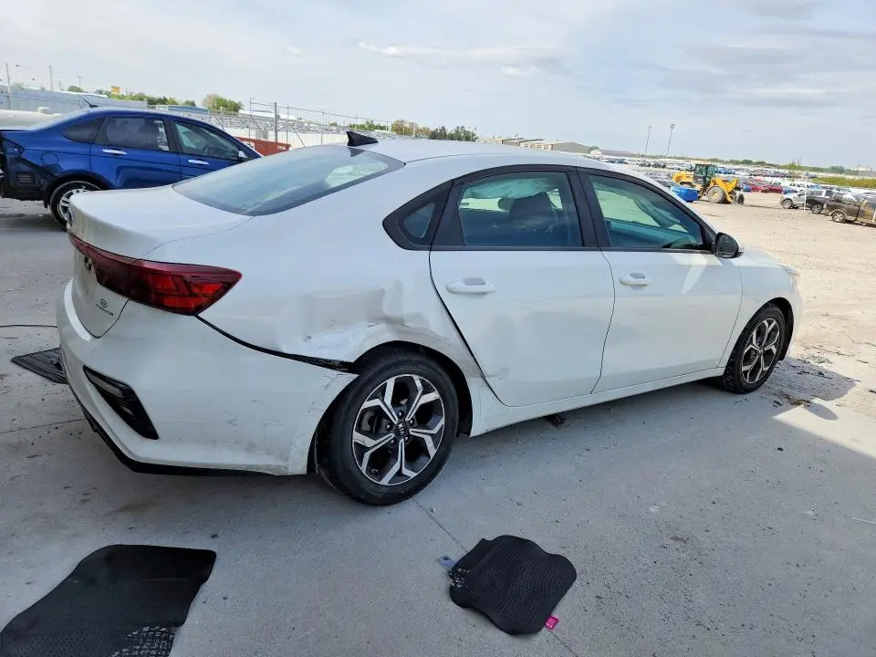 2019 KIA FORTE LXS  