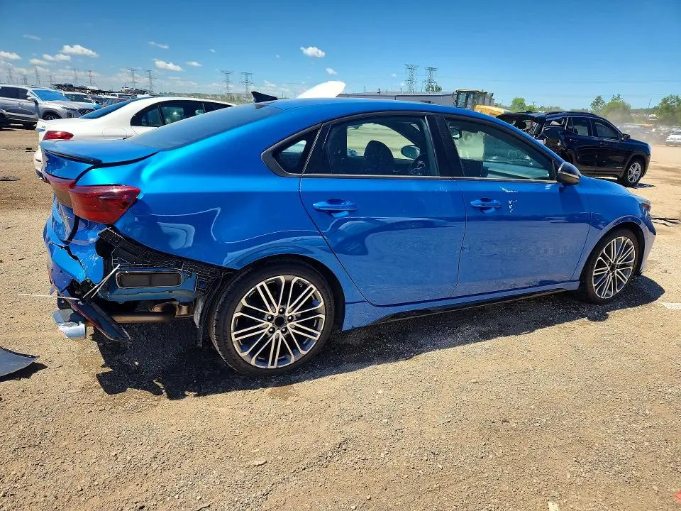 2022 KIA FORTE GT  