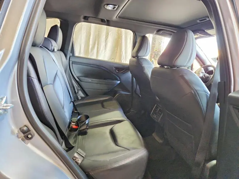 2025 SUBARU FORESTER LIMITED  