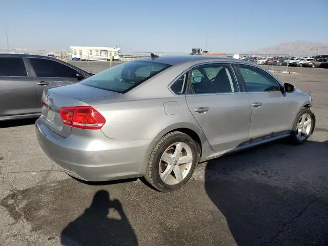 2012 VOLKSWAGEN PASSAT SE  