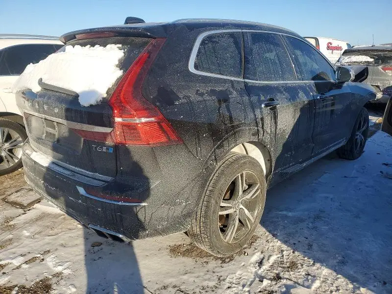 2018 VOLVO XC60 T6 R-DESIGN  