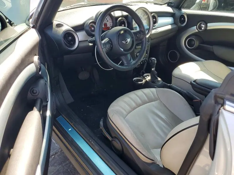 2012 MINI COOPER   