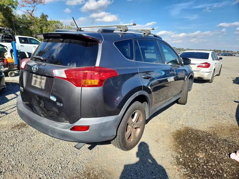 2015 TOYOTA RAV4 XLE  