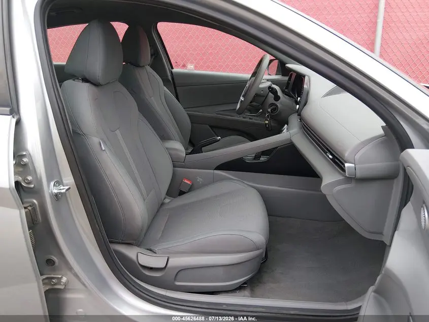 2021 HYUNDAI ELANTRA SE