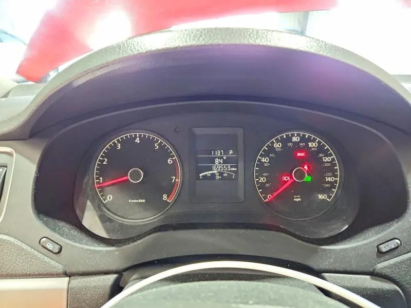 2011 VOLKSWAGEN JETTA SEL  