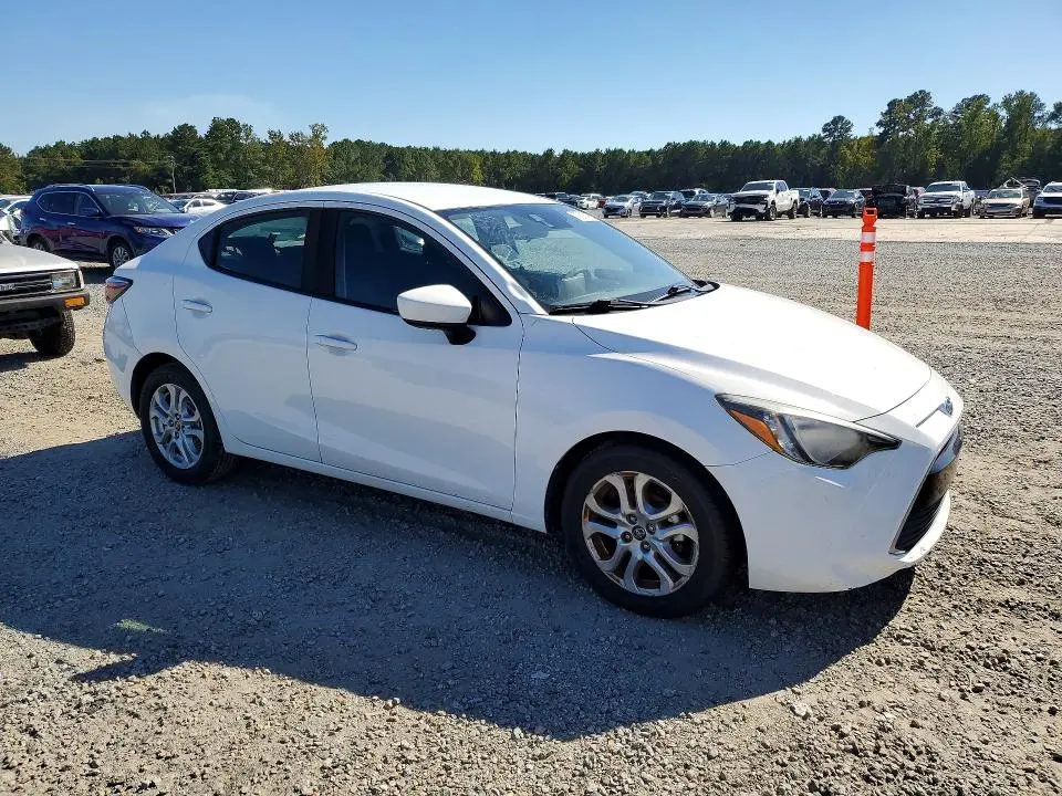 2018 TOYOTA YARIS IA BASE  