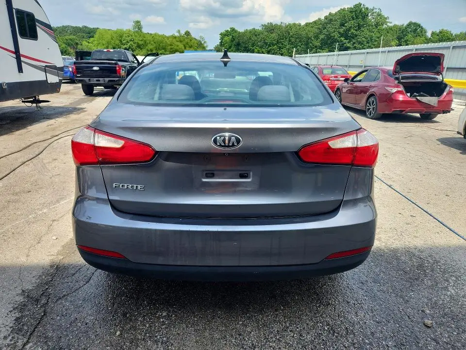2016 KIA FORTE LX  