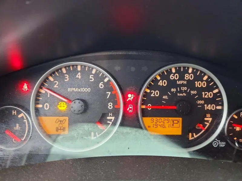 2010 NISSAN PATHFINDER S  