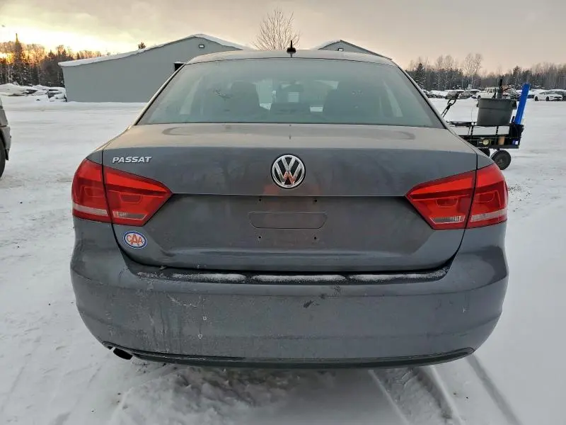 2014 VOLKSWAGEN PASSAT S  
