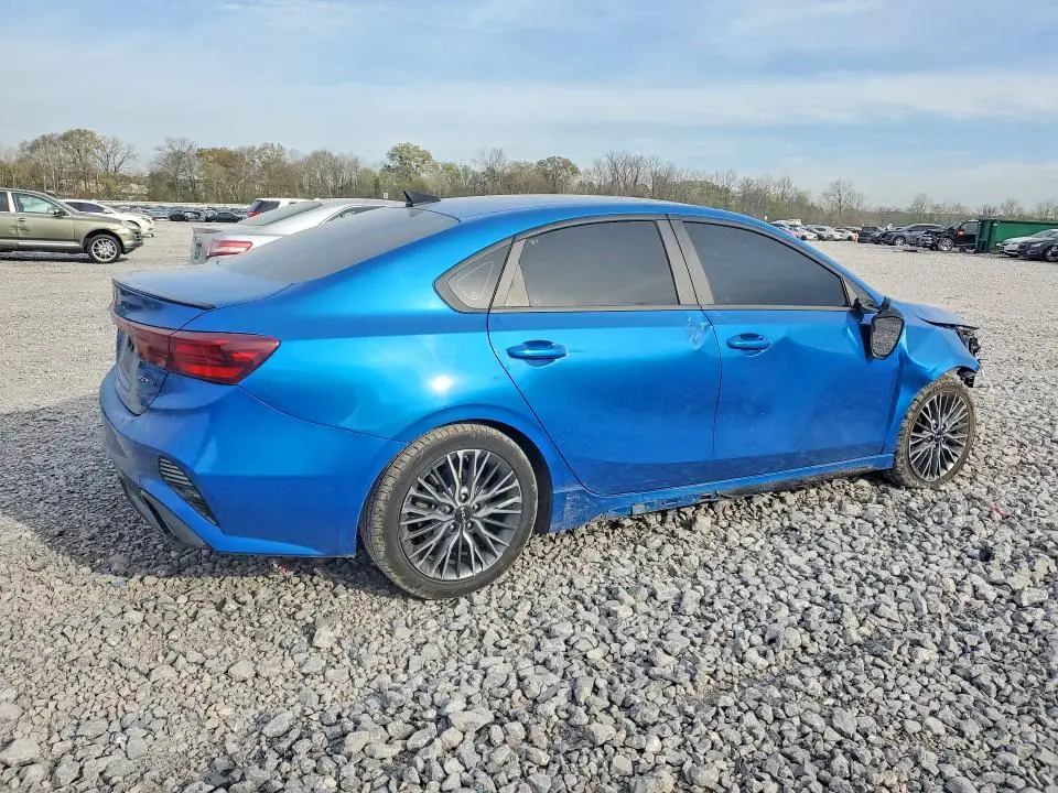 2022 KIA FORTE GT-LINE  