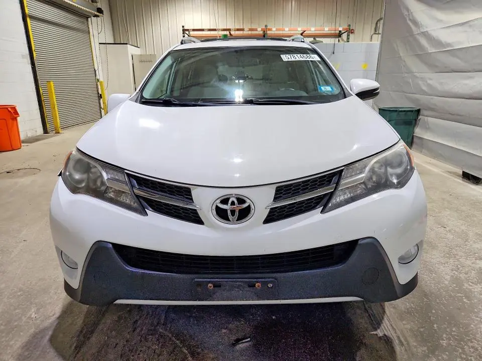 2014 TOYOTA RAV4 XLE  