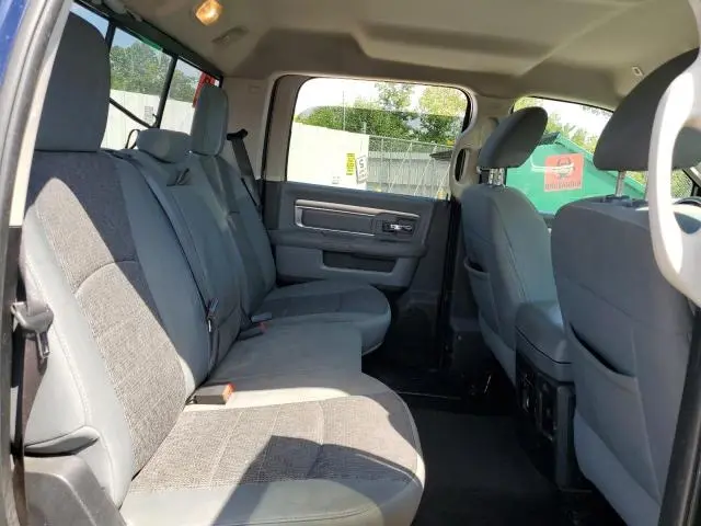 2017 RAM 1500 SLT  