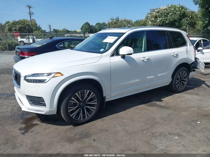 2022 VOLVO XC90 T5 MOMENTUM 7 PASSENGER