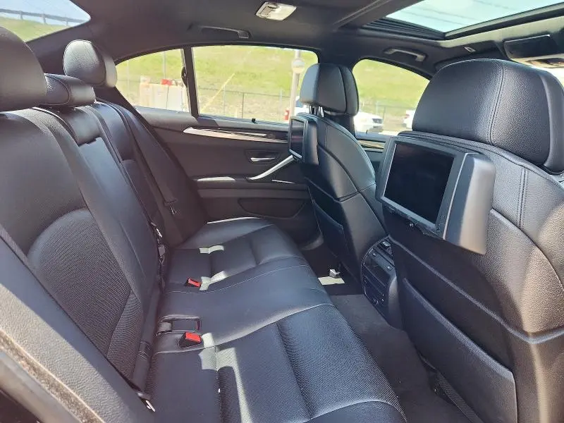 2013 BMW 550 XI  
