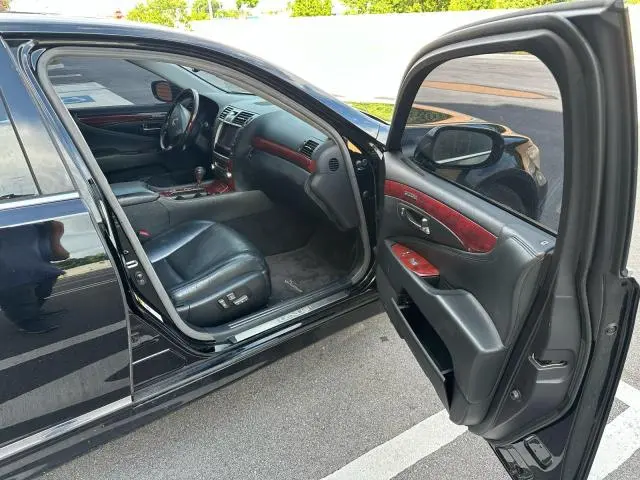 2010 LEXUS LS 460  