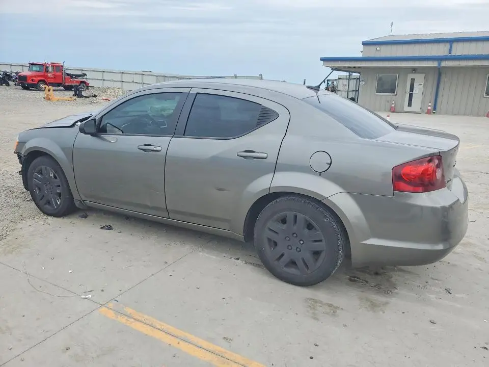 2013 DODGE AVENGER SE  